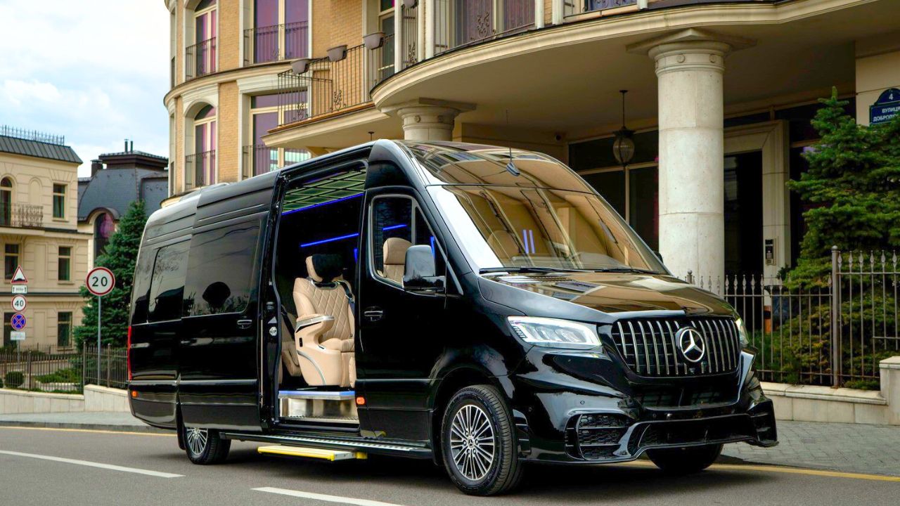 Mercedes Sprinter Luxury